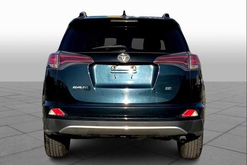 2018 Toyota RAV4 SE