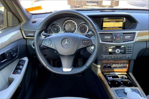 2011 Mercedes-Benz E-Class E 550 Luxury