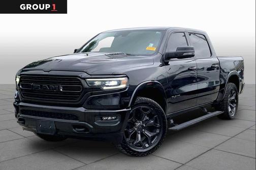 Diamond Black Crystal Pearlcoat 2023 RAM 1500 Limited