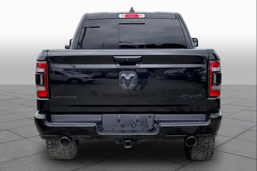 Diamond Black Crystal Pearlcoat 2023 RAM 1500 Limited