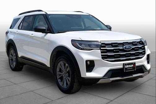 Star White Metallic Tri-Coat 2026 Ford Explorer Active