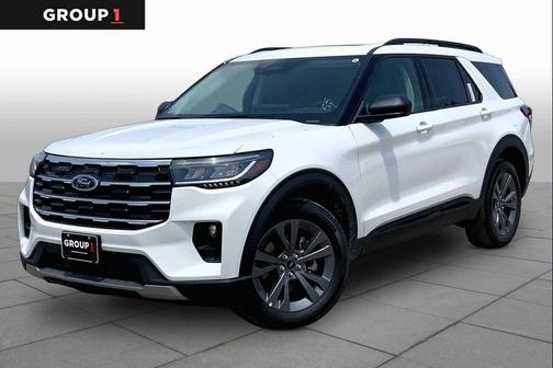 Star White Metallic Tri-Coat 2026 Ford Explorer Active