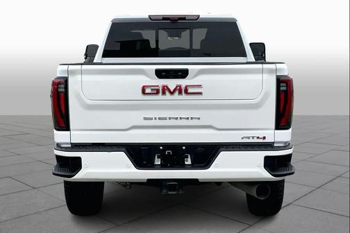 2024 GMC Sierra 2500 AT4