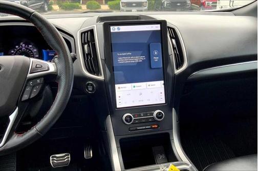 2022 Ford Edge ST Line