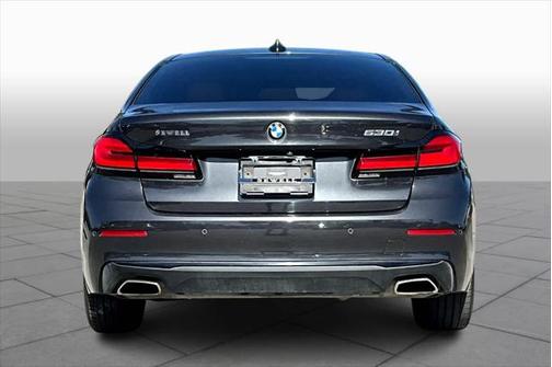 2022 BMW 530 i