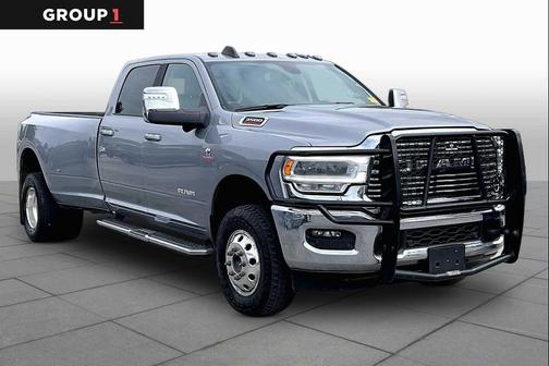 Billet Silver Metallic Clearcoat 2024 RAM 3500 Laramie Crew Cab 4x4 8' Box