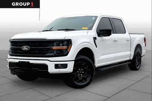 Oxford White 2025 Ford F-150 XLT