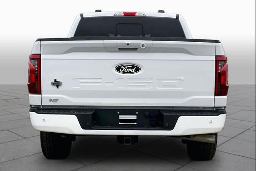 Oxford White 2025 Ford F-150 XLT