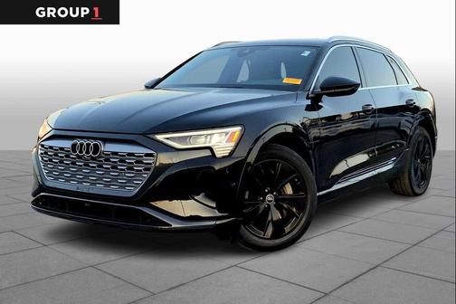 2024 Audi Q8 e-tron Premium Plus