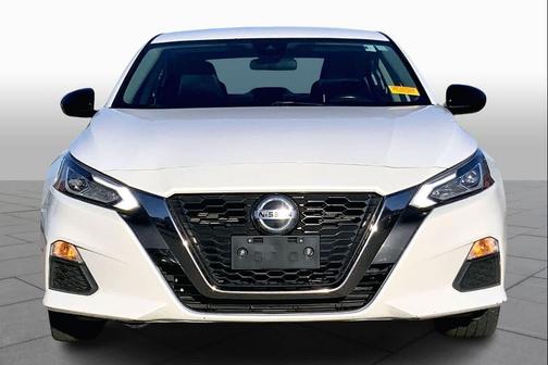 2022 Nissan Altima SR FWD
