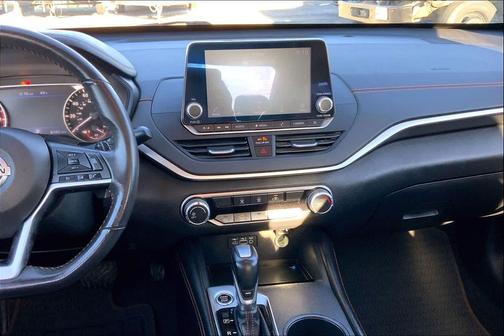 2022 Nissan Altima SR FWD