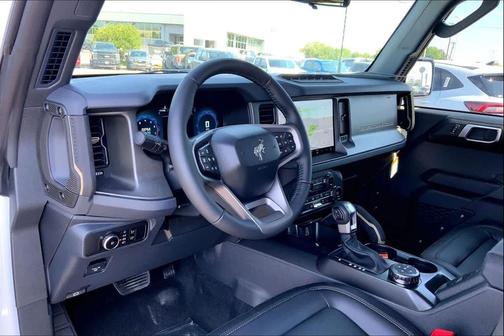 Oxford White 2026 Ford Bronco Badlands