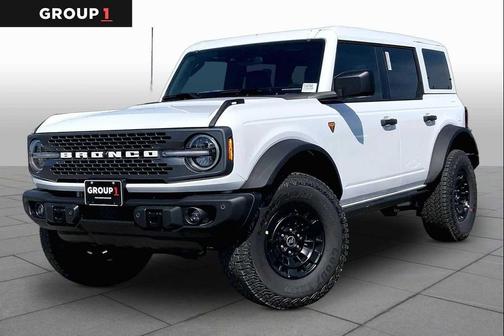 Oxford White 2026 Ford Bronco Badlands