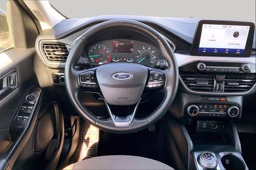 Oxford White 2022 Ford Escape SE