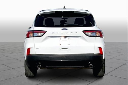 Oxford White 2022 Ford Escape SE