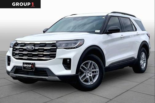 Star White Metallic Tri-Coat 2026 Ford Explorer Active