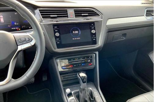 2024 Volkswagen Tiguan 2.0T SE 4MOTION