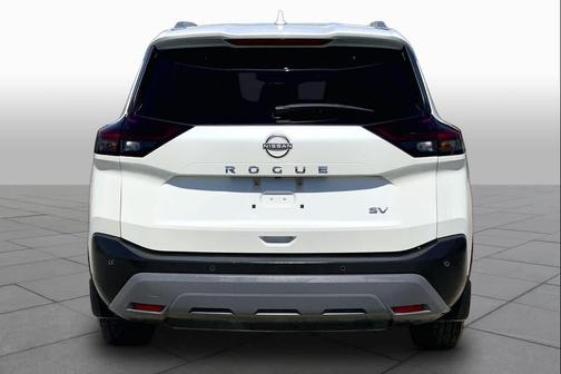 Pearl White Tricoat 2023 Nissan Rogue SV