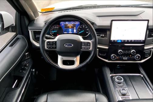 2023 Ford Expedition XLT