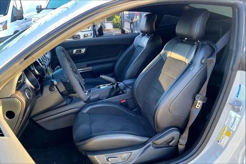 2017 Ford Shelby GT350 Base