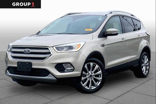 Shadow Black 2018 Ford Escape SE