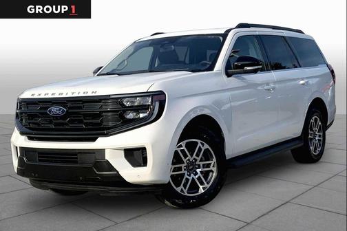 Star White Metallic Tri-Coat 2025 Ford Expedition Active
