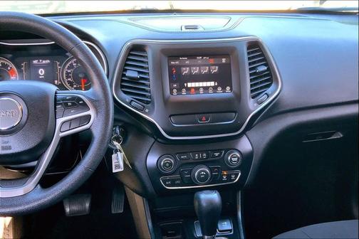 2019 Jeep Cherokee Latitude