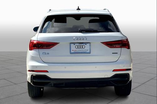 2022 Audi Q3 45 S line Premium