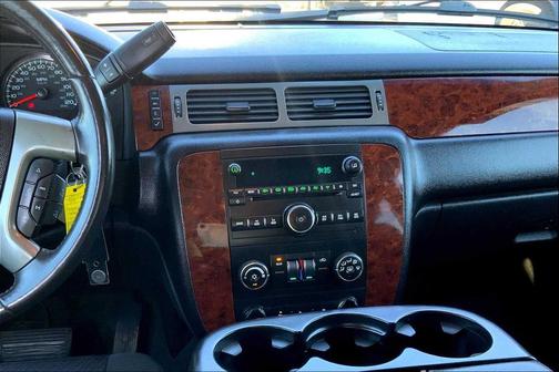 2012 Chevrolet Suburban 2500 LS