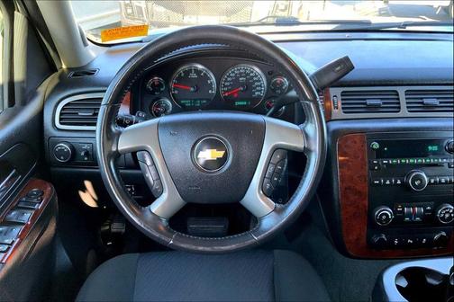 2012 Chevrolet Suburban 2500 LS