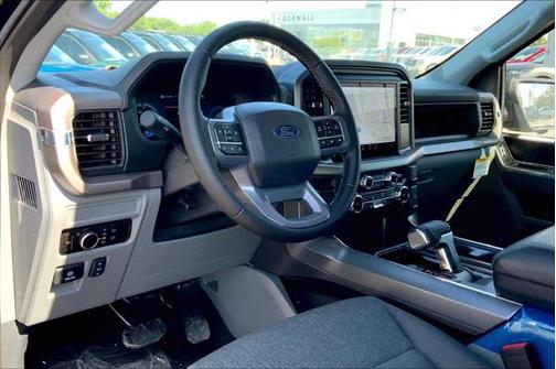 2025 Ford F-150 Lightning XLT