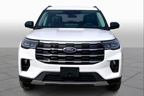 Star White Metallic Tri-Coat 2026 Ford Explorer Active w/200A Pkg
