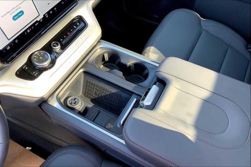 2025 Ford Expedition Max Active 4x2