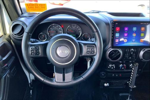 Bright White Clearcoat 2017 Jeep Wrangler Unlimited Sport