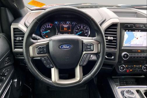 Ruby Red Metallic Tinted Clearcoat 2019 Ford Expedition XLT
