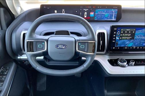 Star White Metallic Tri-Coat 2025 Ford Expedition Active