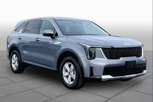 Everlasting Silver 2025 Kia Sorento LX