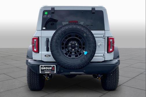 Avalanche Gray 2026 Ford Bronco Badlands