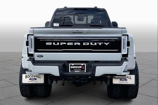 Avalanche 2026 Ford F-350 Platinum