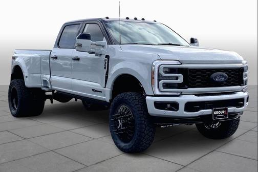 Avalanche 2026 Ford F-350 Platinum