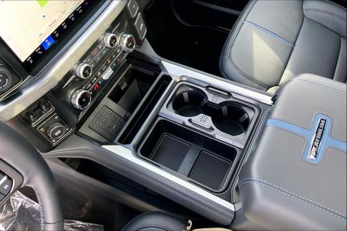 Star White Metallic Tri-Coat 2026 Ford F-250 Platinum