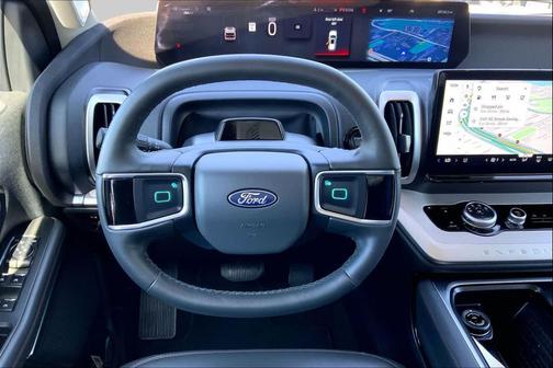Oxford White 2025 Ford Expedition Max Active 4x4