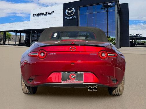 Soul Red Crystal Metallic 2026 Mazda MX-5 Miata Club
