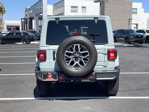 2024 Jeep Wrangler 4-Door Sahara 4x4