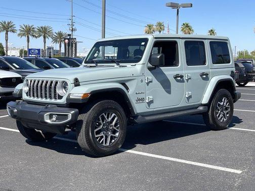 2024 Jeep Wrangler 4-Door Sahara 4x4