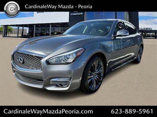 2017 INFINITI Q70L 3.7