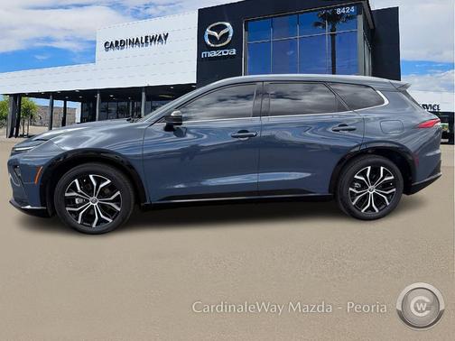 2025 Toyota Crown Signia XLE