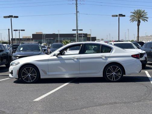 2022 BMW 540 i