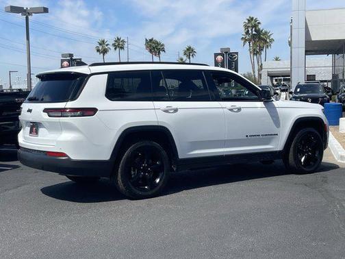 2023 Jeep Grand Cherokee L Altitude