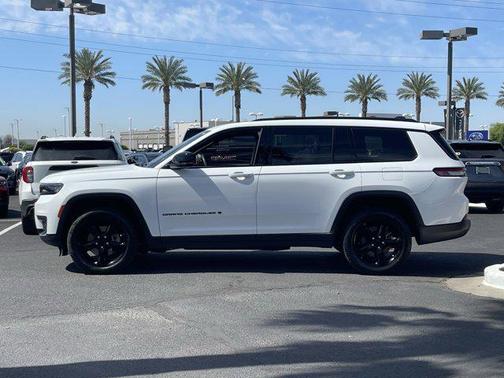 2023 Jeep Grand Cherokee L Altitude